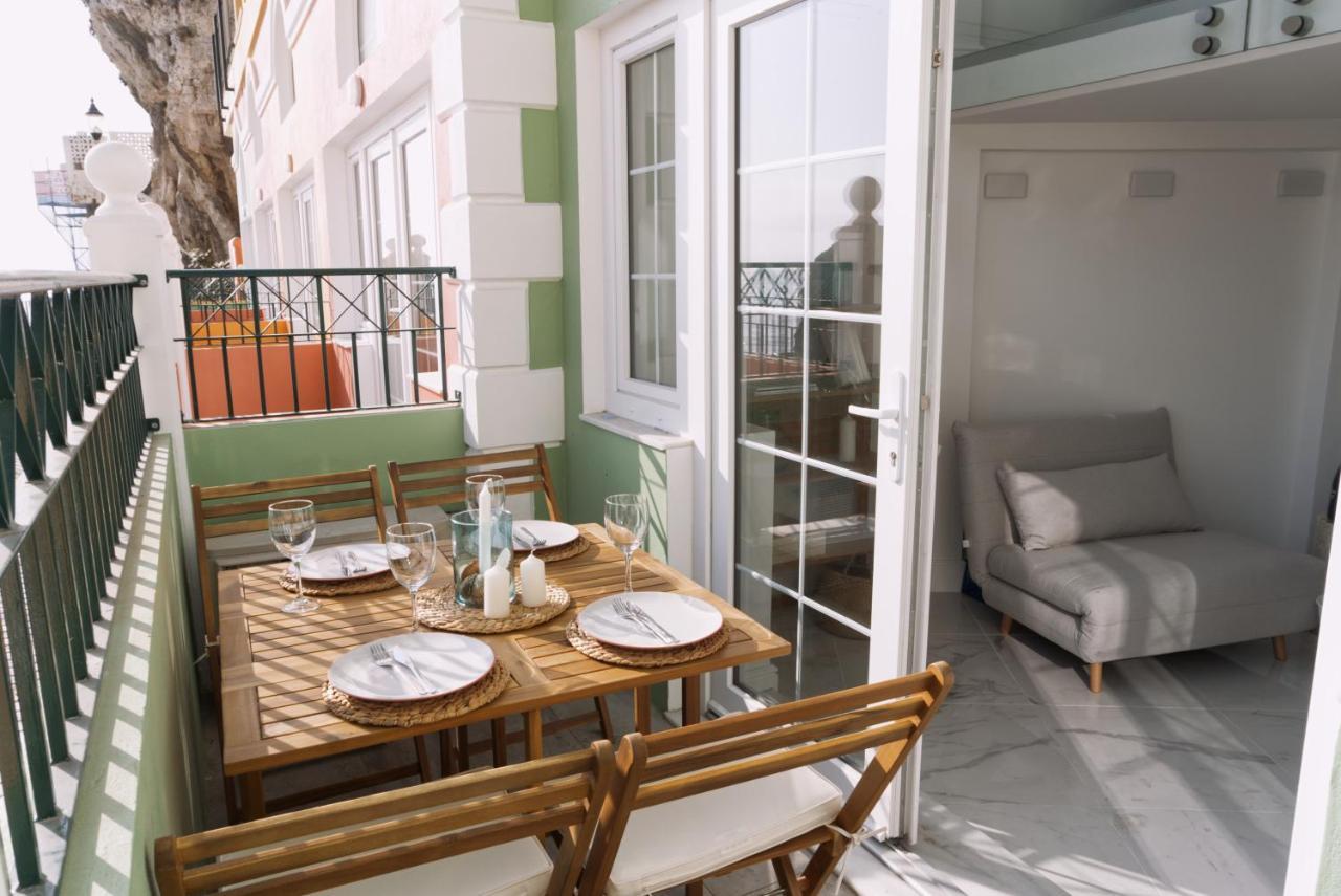 Spectacular Beachfront Duplex On The Mediterranean - Caleta, Catalan Bay Gibraltar Exterior photo