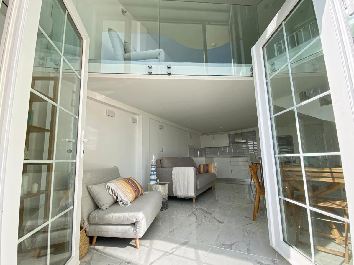 Spectacular Beachfront Duplex On The Mediterranean - Caleta, Catalan Bay Gibraltar Exterior photo