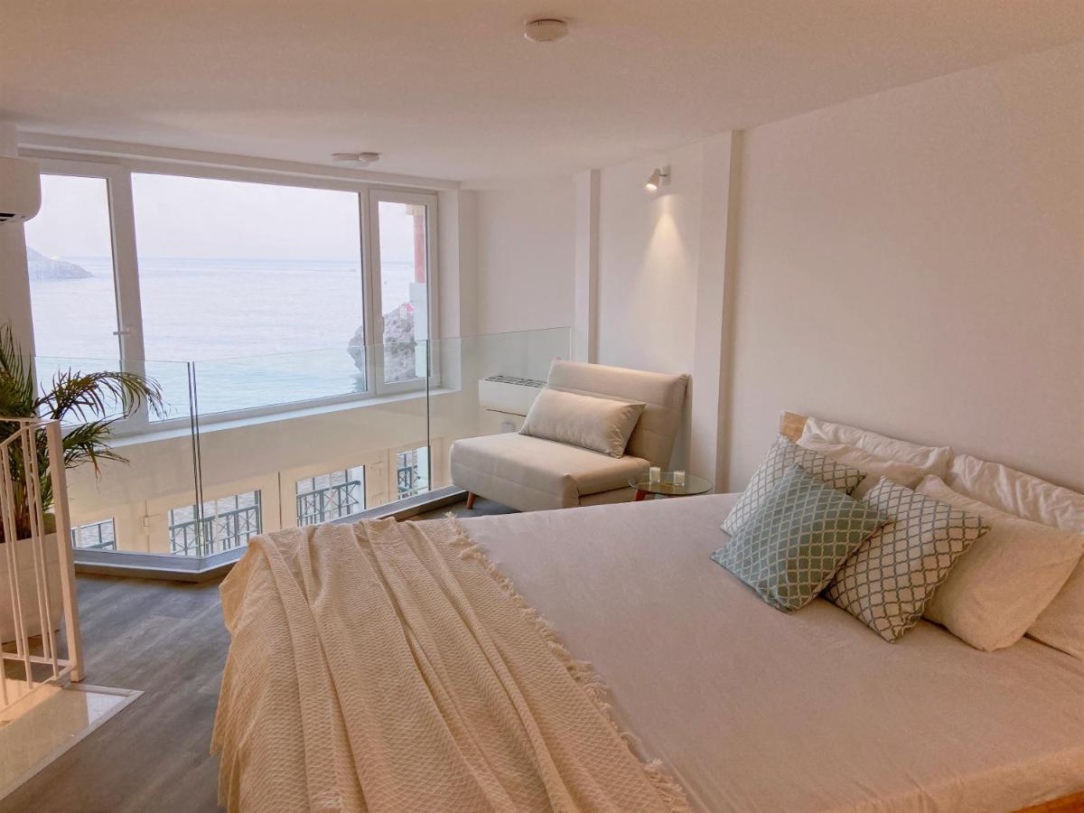 Spectacular Beachfront Duplex On The Mediterranean - Caleta, Catalan Bay Gibraltar Exterior photo